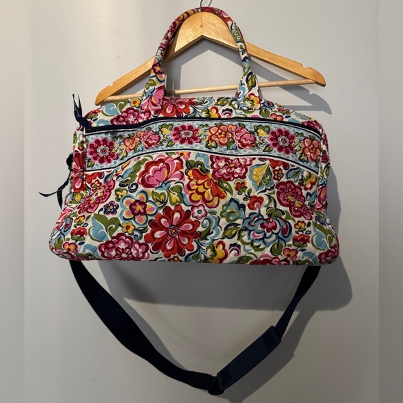 Vera Bradley Weekender - Picture 1 of 4